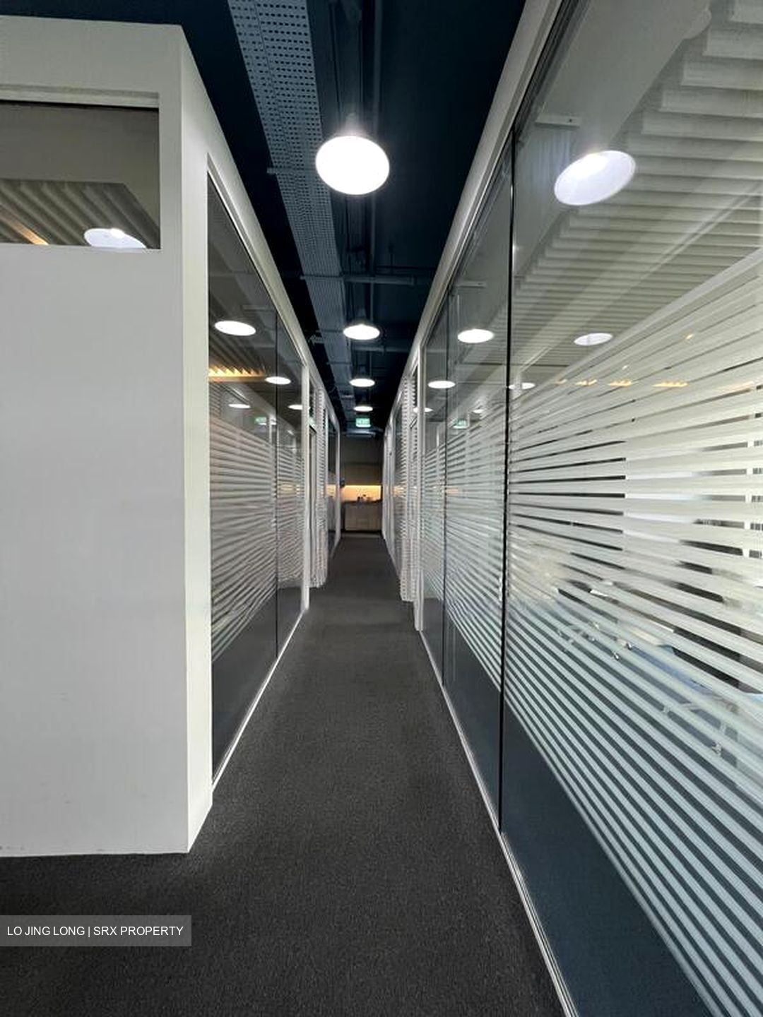 THE KINGSMEN EXPERIENCE (D16), Office #460722381
